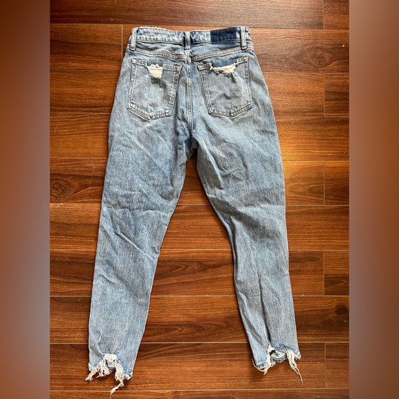 Abercrombie & Fitch Curve Love Mom Jeans - Picture 2 of 4